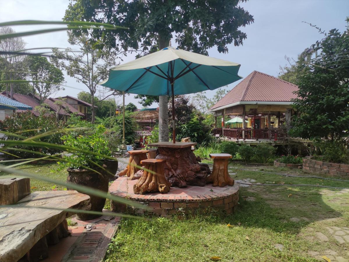 Brown House Resort Can Tho Bagian luar foto