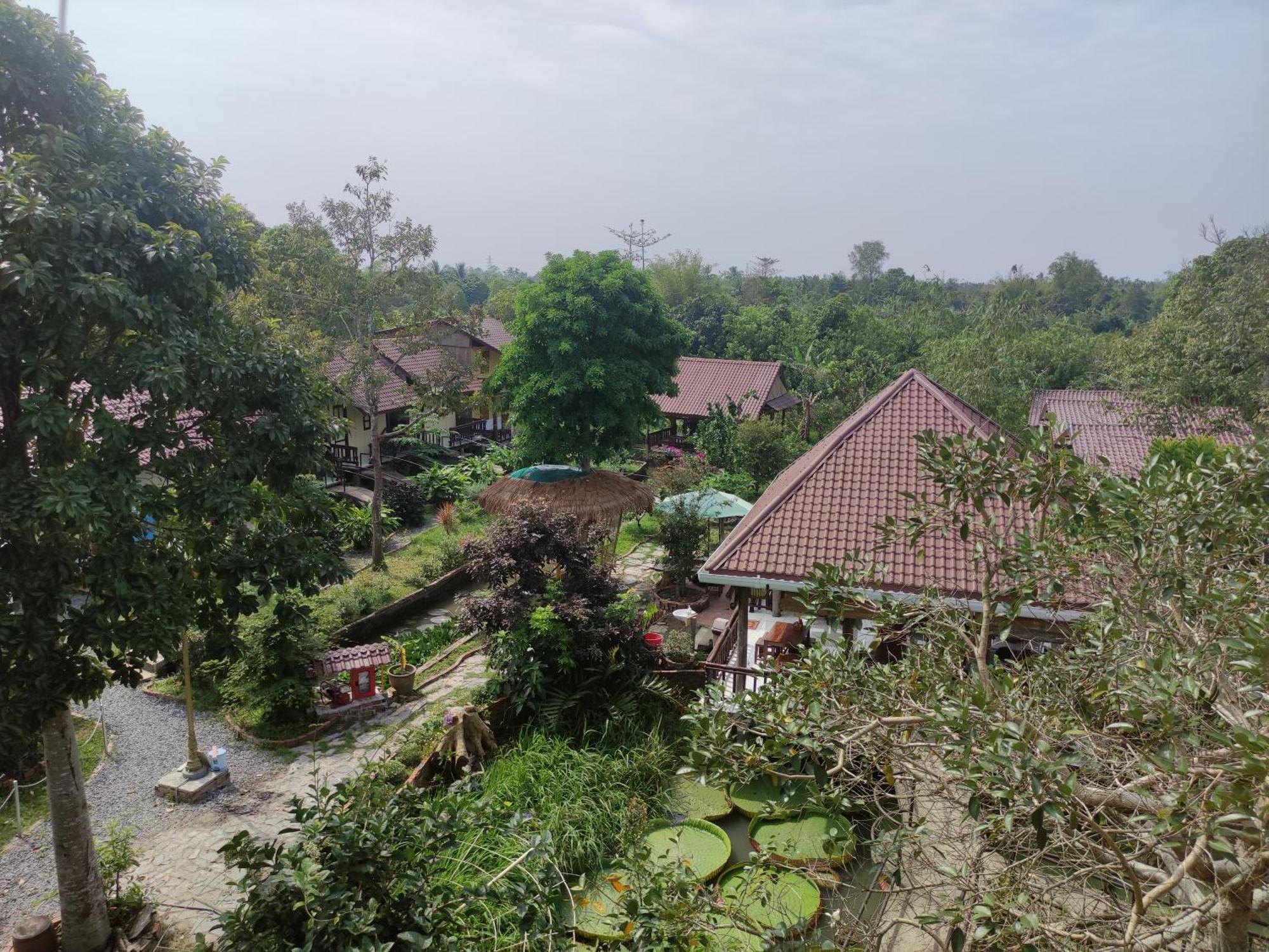 Brown House Resort Can Tho Bagian luar foto